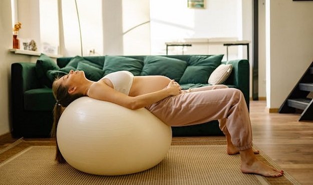 How to safely practice yoga while pregnant